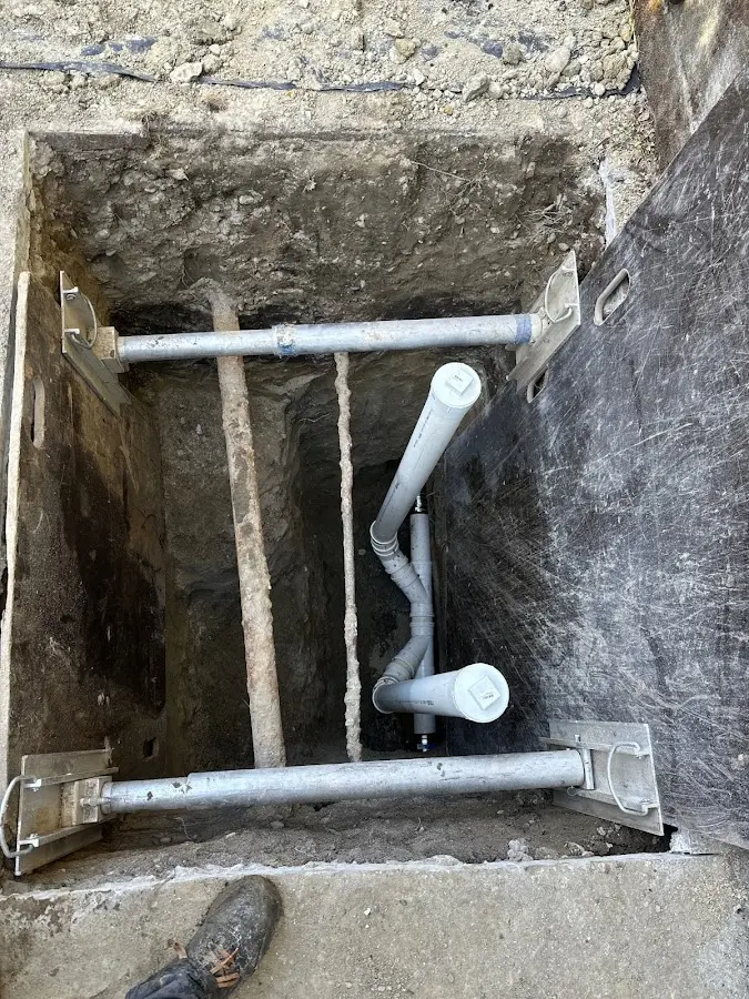 Experienced plumber completing Drain Cleaning work in Scott City
